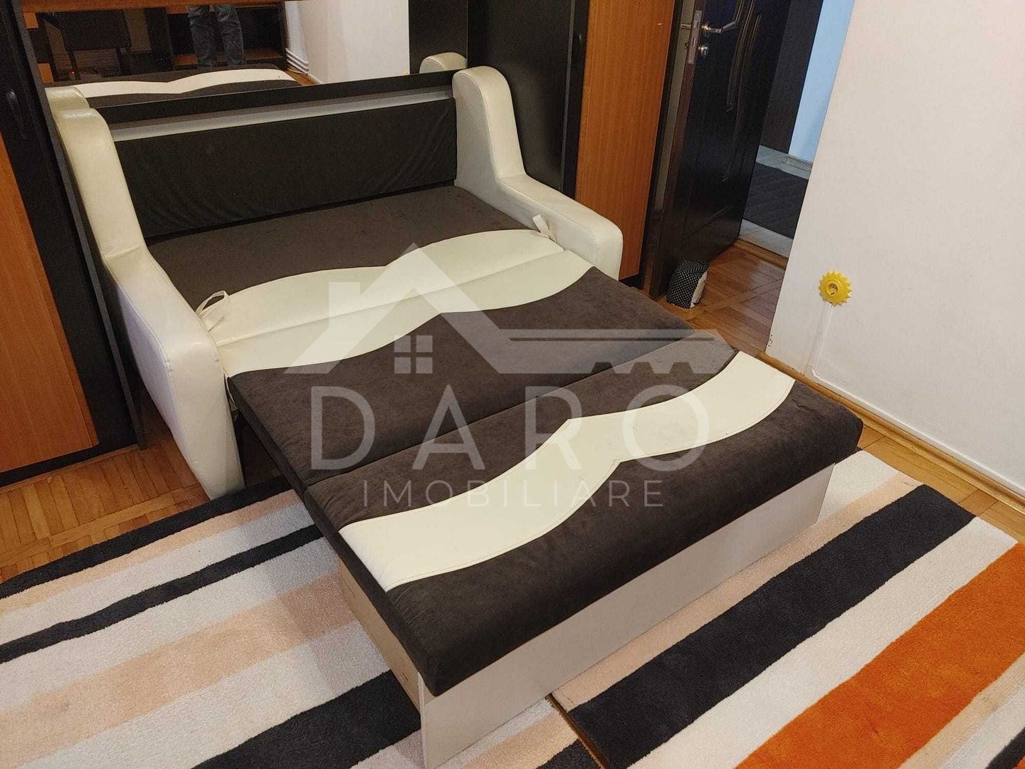 Dau in chirie un apartament in stare foarte buna zona Diamant - Poză 6