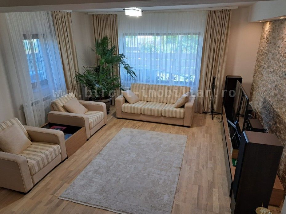 Vânzare Vilă S+P+1+Pod Înalt – Intrare Cumpăna, Zona Movila - Poză 1