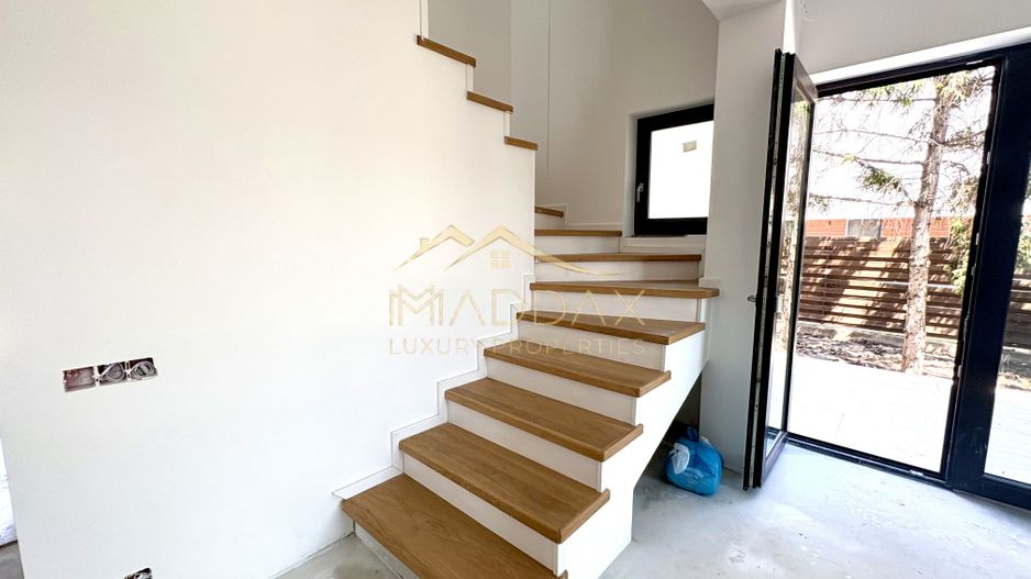 Vila Premium cu 6 camere Tunari  P+1+M ~ Exclusivitate - Poză 18