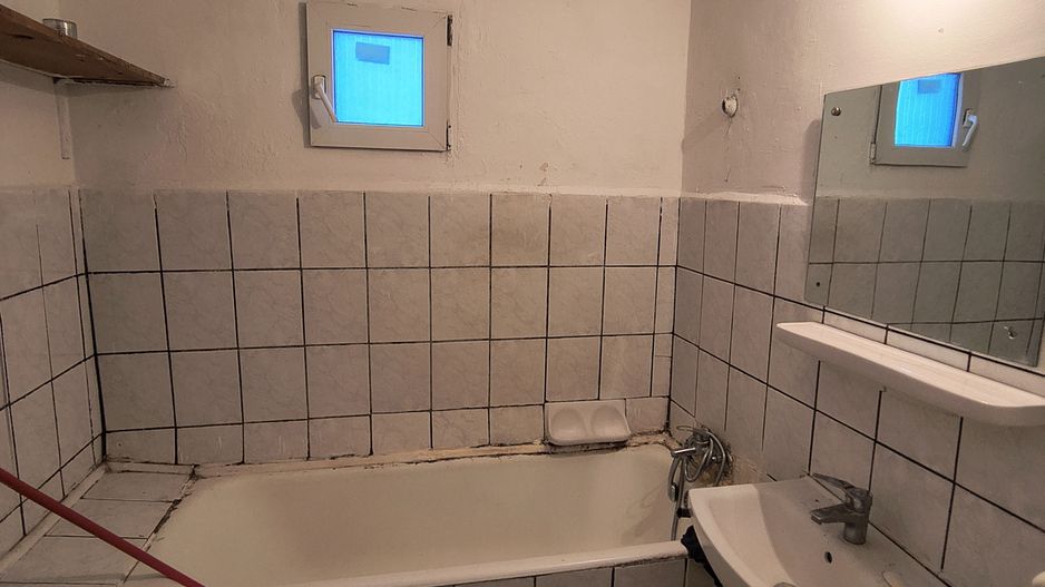 Apartament 3 camere semidecomandat Berceni - Poză 7
