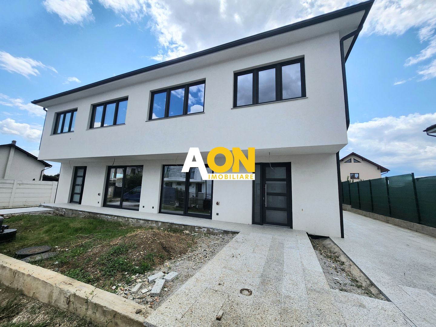 Apartament intr-o vila cu 4 apartamente , Cetate- Alba Iulia - Poză 1