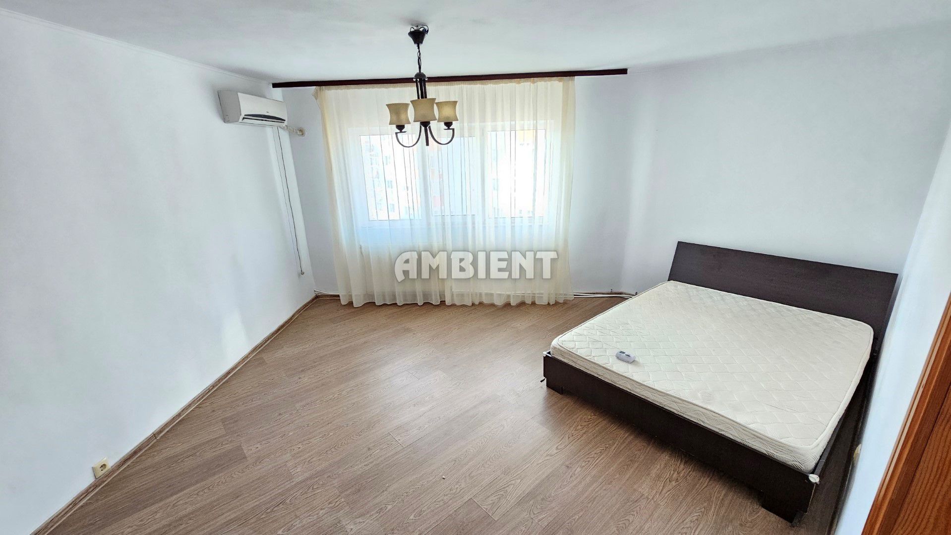 Apartament cu 3 camere, etaj 3, zona Crucea Gării; - Poză 1