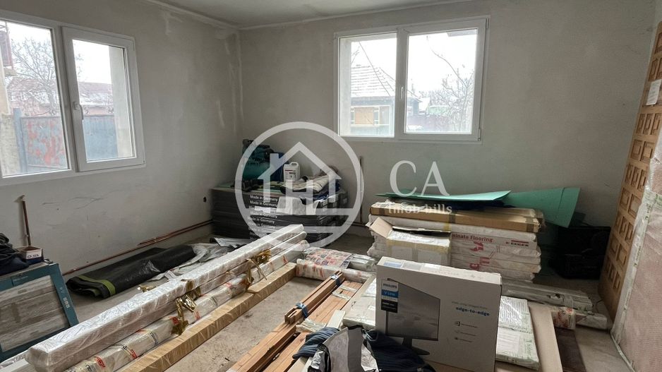 Casa de vanzare D+P+E+M cu 5 camere în Livada De Bihor - Poză 5