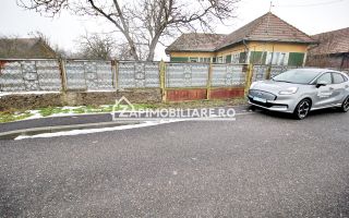 Casa 3 camere,1 baie,100 mp, 2.700 mp teren,0% comision - Poză 2