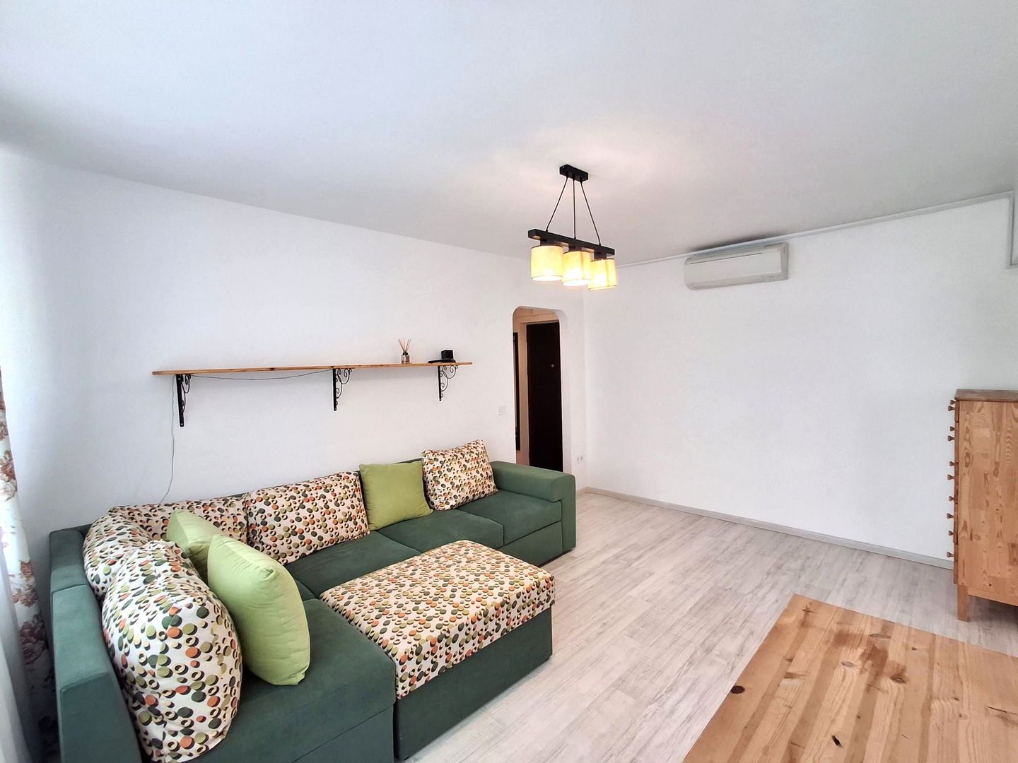 Apartament cu 2 Camere Lizeanu - Poză 4