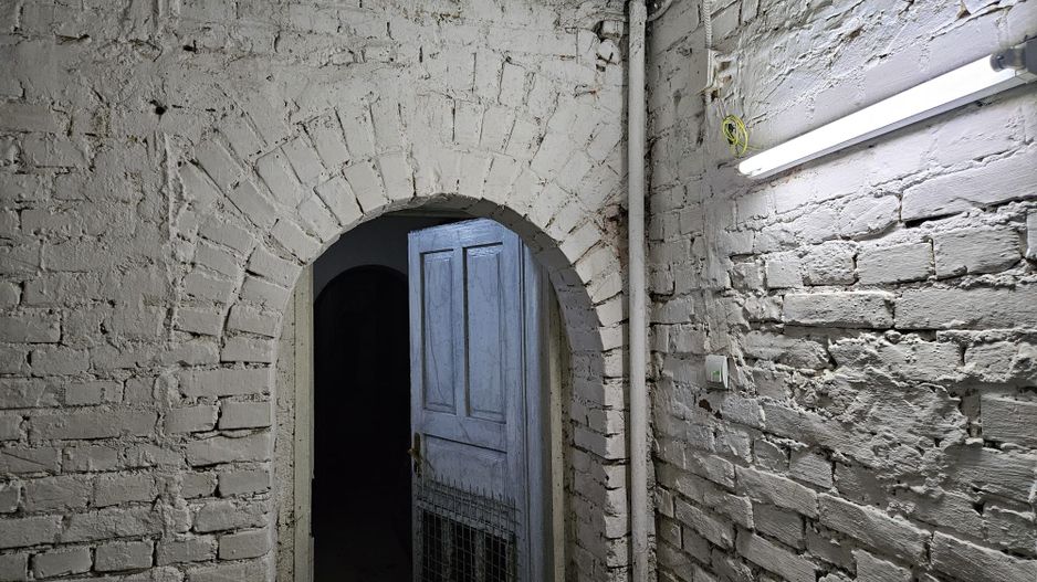 Vanzare Boxa demisol, Bvd. Republicii - Poză 5