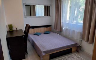 Apartament de închiriat, 2 camere decomandate, renovat, Strada Roșcani 36, 10 minute pe jos de Medicină - Poză 1