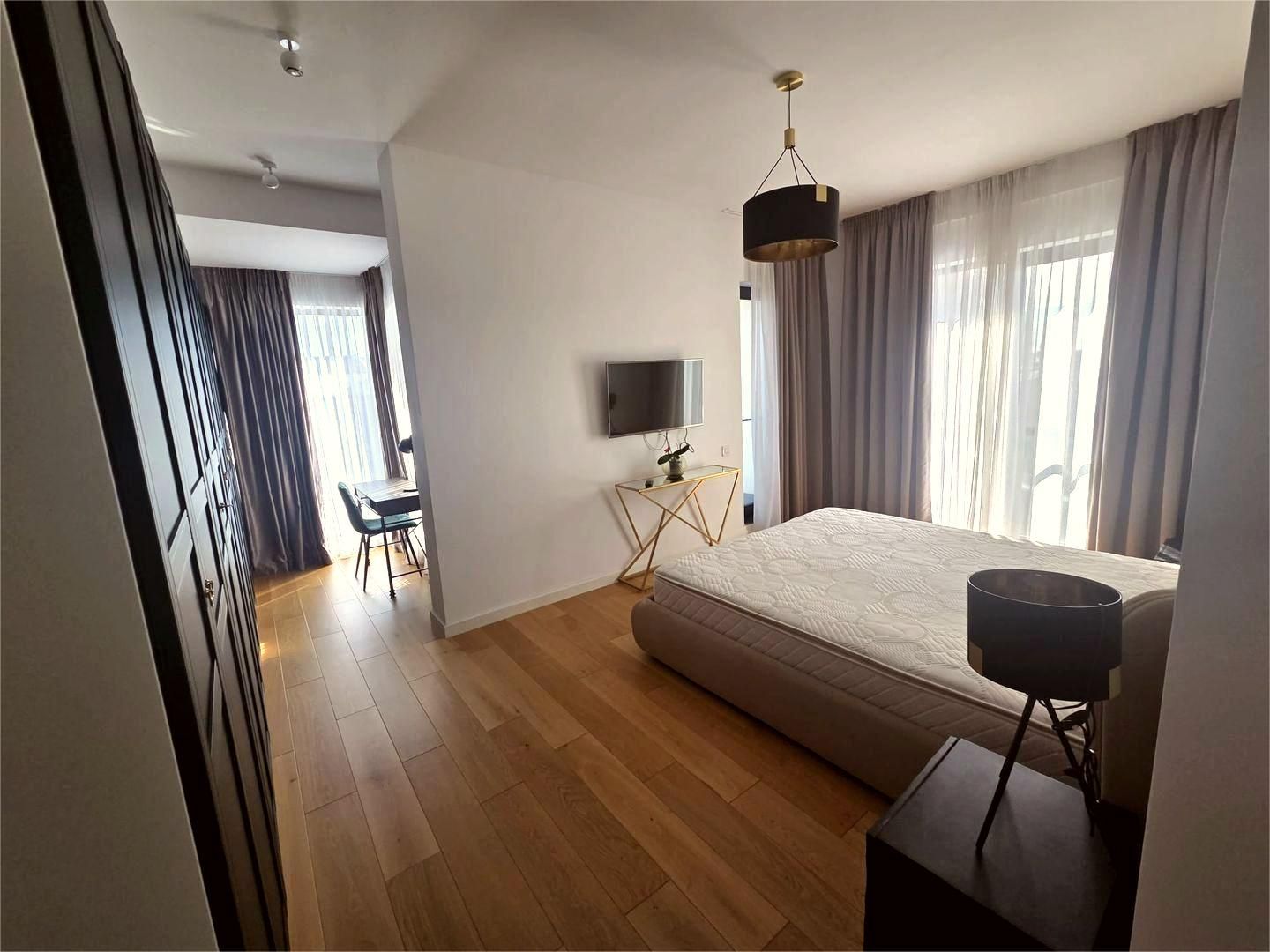 Penthouse 4 camere LUX, vedere parc Cazzavillan, 2 locuri parcare - Poză 7