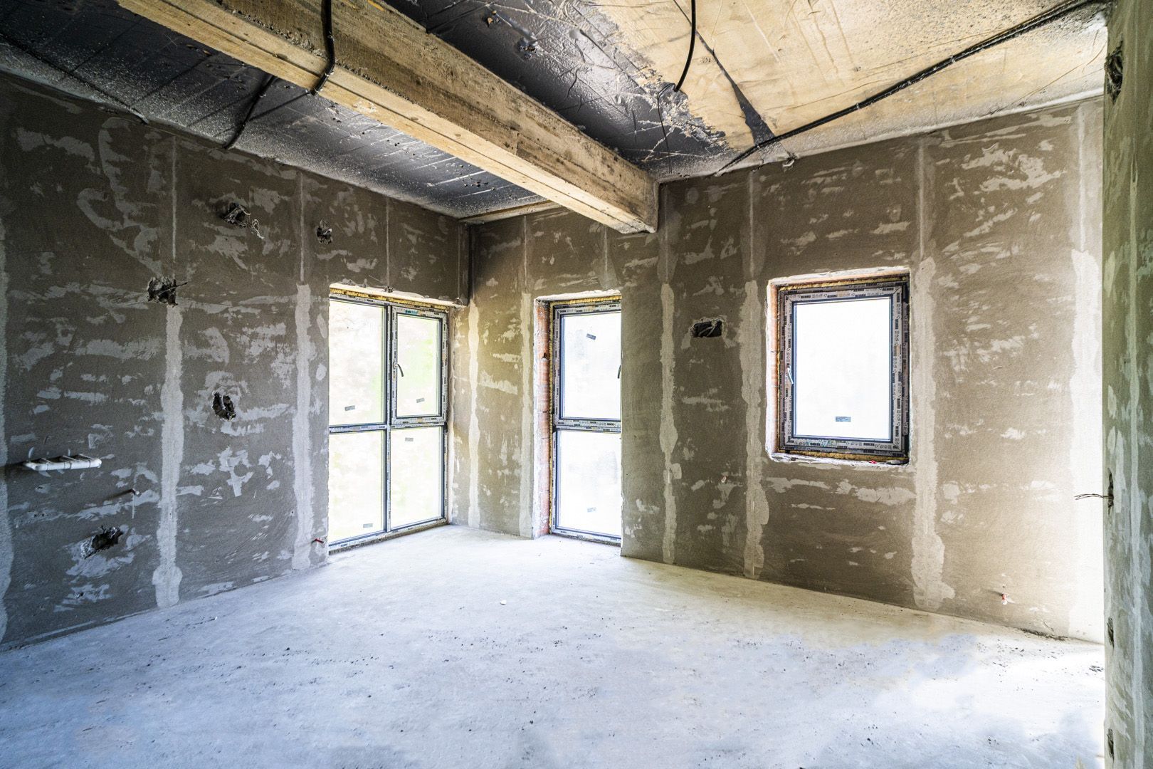 Apartament 3 cam., 2 bai, 2 balc., bloc nou, finisat la cheie, centrala termica - Poză 2