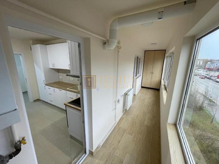 Recent renovat| 2 camere| garaj, et.2| lift| balcon 12 mp. - Poză 9