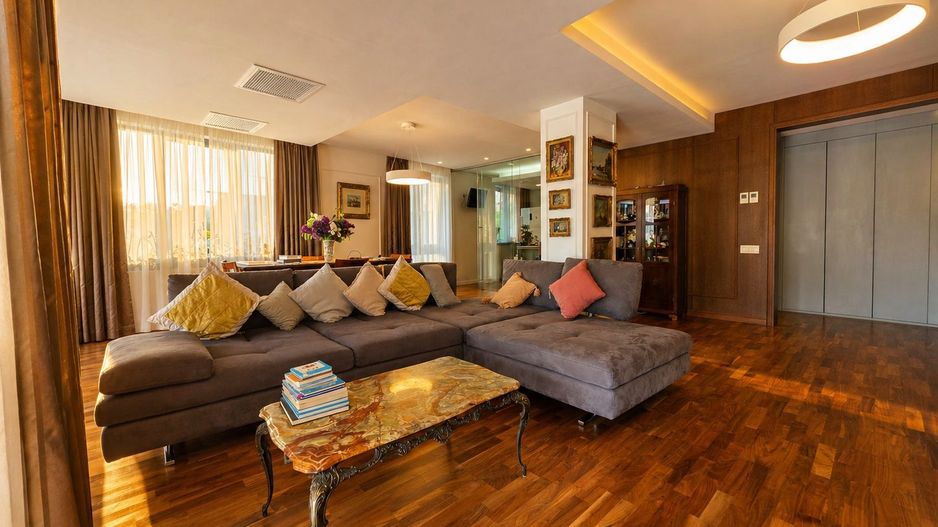 Apartament 4 camere de inchiriat piscina Iancu Nicolae - Poză 2