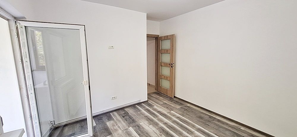 Racadau, apartament decomandat, renovat,  57mp utili, etaj 1, pret 119500 euro - Poză 6