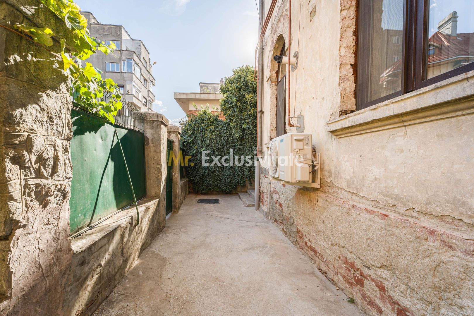 Casă / Vilă cu 4 camere de vânzare în Bucuresti - Poză 22