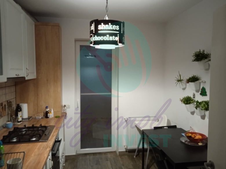 3 camere spatioase intr-un complex Apollo - Poză 9