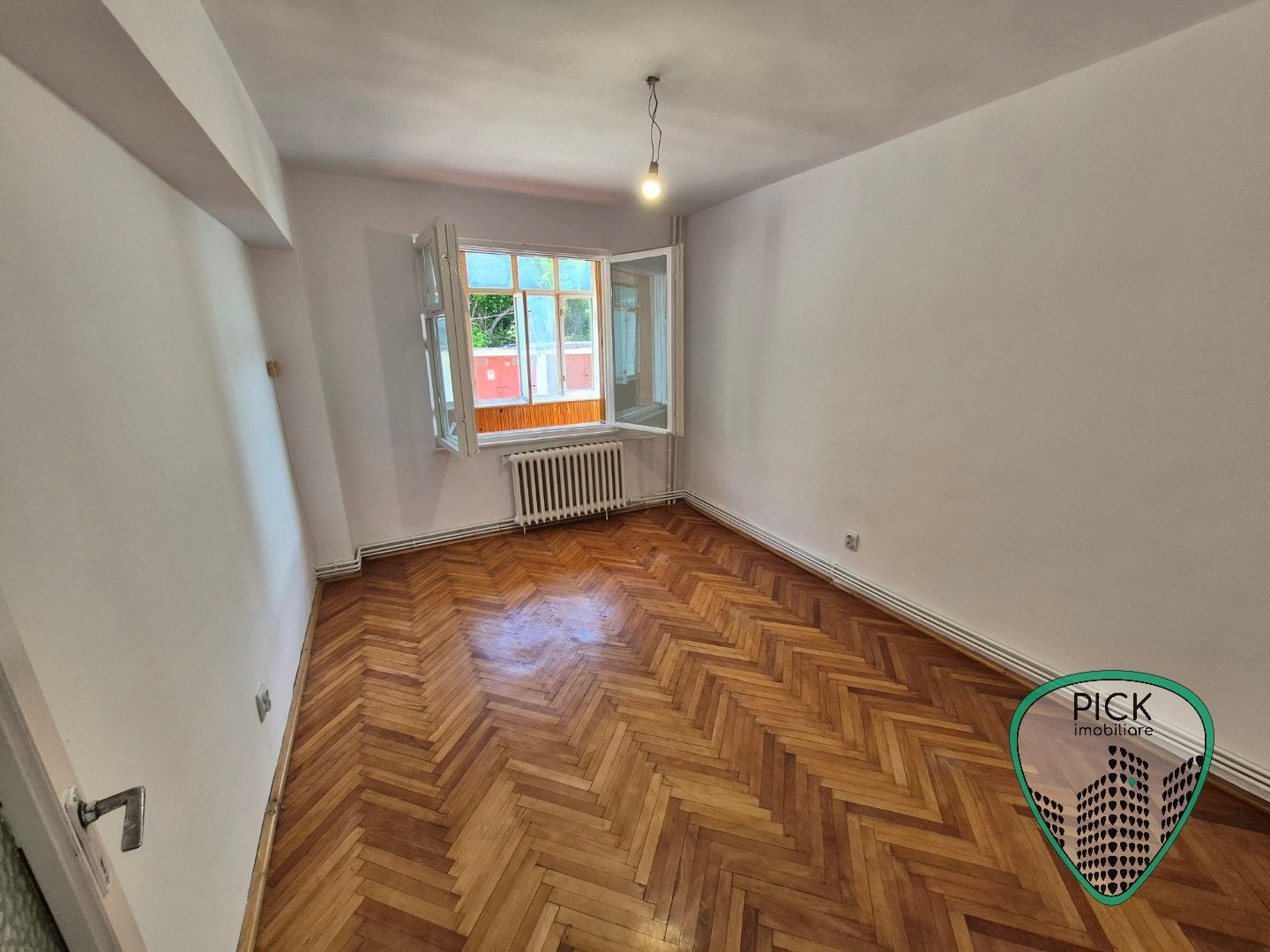 P 1232 - Apartament cu 2 camere în Târgu Mureș, Tudor, Cutezanței - Poză 2