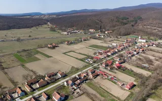 Loc de casă în Odvoș - Conop 3000mp - Poză 24