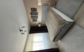 Vând apartament cu 3 camere - Poză 8