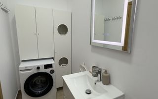 Vilă elegantă cu 4 camere, grădină, terase și garaj subteran – Tunari - Poză 3