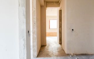 Apartament 3 camere cu terasa, gradina si parcare subterana si boxa - Poză 9