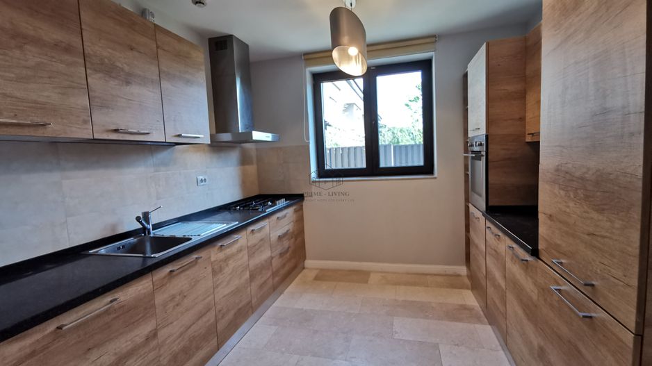 VILA SPATIOASA CU 4 CAMERE LA INCHIRIERE IN COMPLEX REZIDENTIAL OXFORD - Poză 2