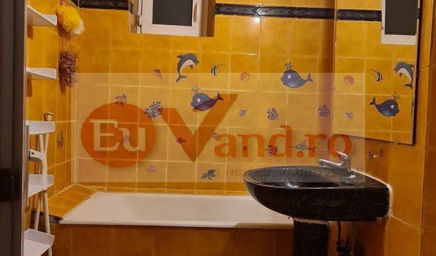De vanzare apartament cu 2 camere, central, Bloc BR, et. 2, 76.000 euro - Poză 8