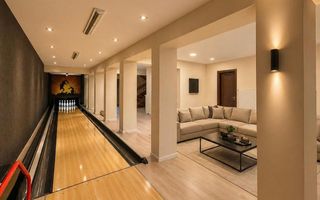 SNAGOV VILA | 36m DESCHIDERE LA LAC | PONTON 250mp | JACUZZI | SPA | BOWLING - Poză 14