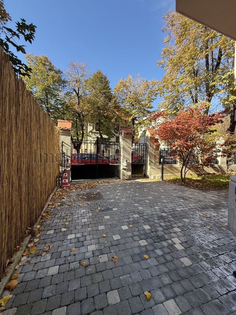 Vilă interbelică restaurată – Dorobanți Capitale 363 mp utili - Poză 27