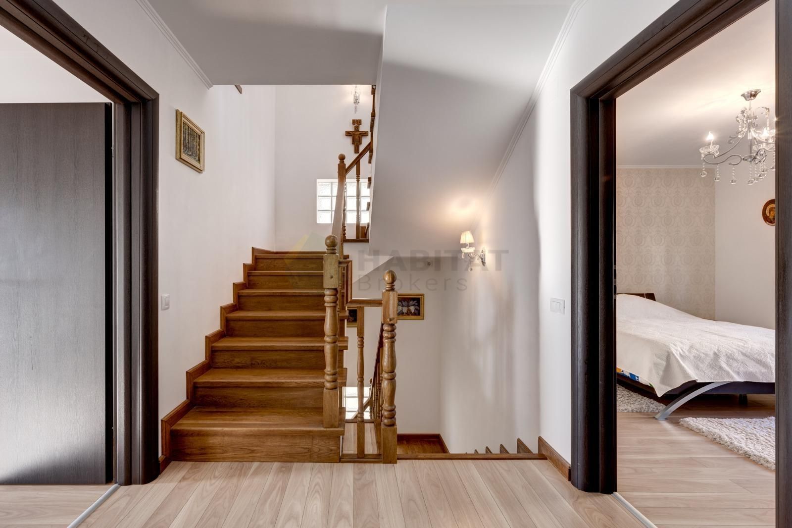 Casă modernă și spațioasă de vânzare în Bragadiru – ideală pentru familie - Poză 17