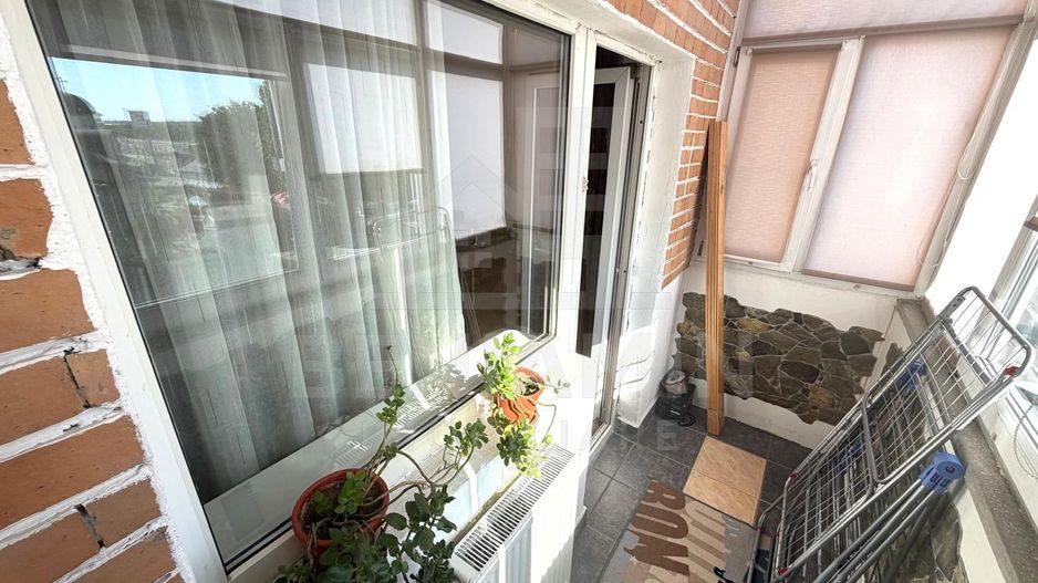 Apartament 2 camere decomandat 1 Mai Parcul Romanescu etaj 3 56mp - Poză 6