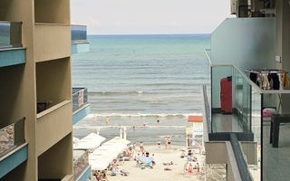 Apartament cu 2 camere Mamaia Nord, primul rand la mare, termen lung - Poză 10