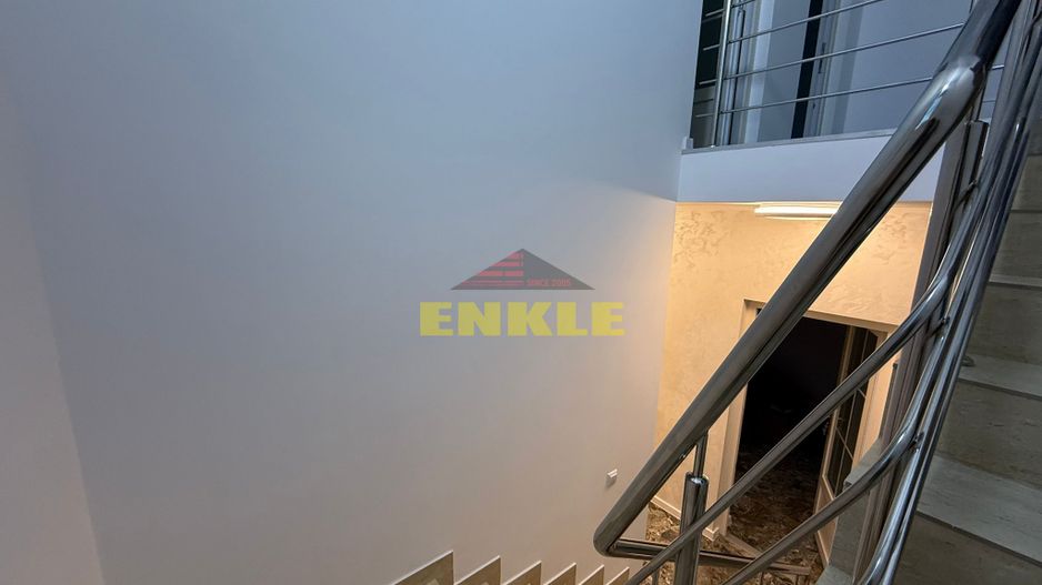 Casă / Vilă cu 4 camere de vânzare în Ultracentral, Botosani - Poză 8