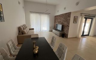 Iancu Nicolae  British School vila de închiriat 5 camere cu piscină - Poză 2