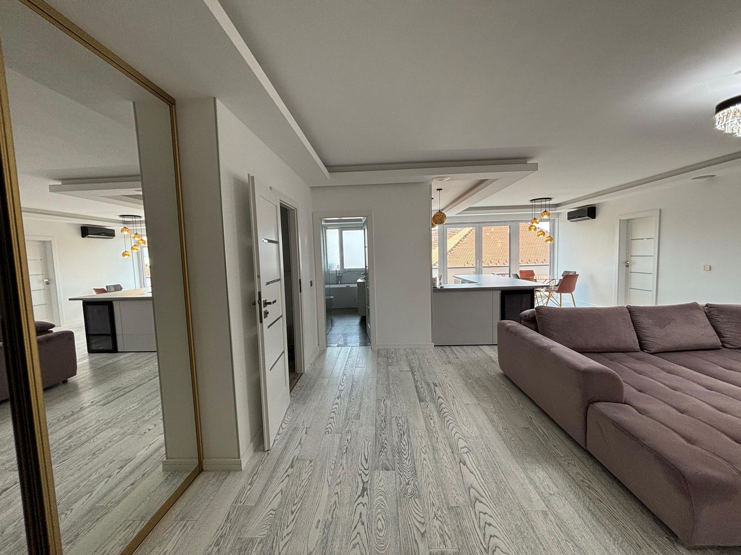 Apartament de 3 camere  de închiriat, în bloc nou, zona Trei Stejari - Poză 13