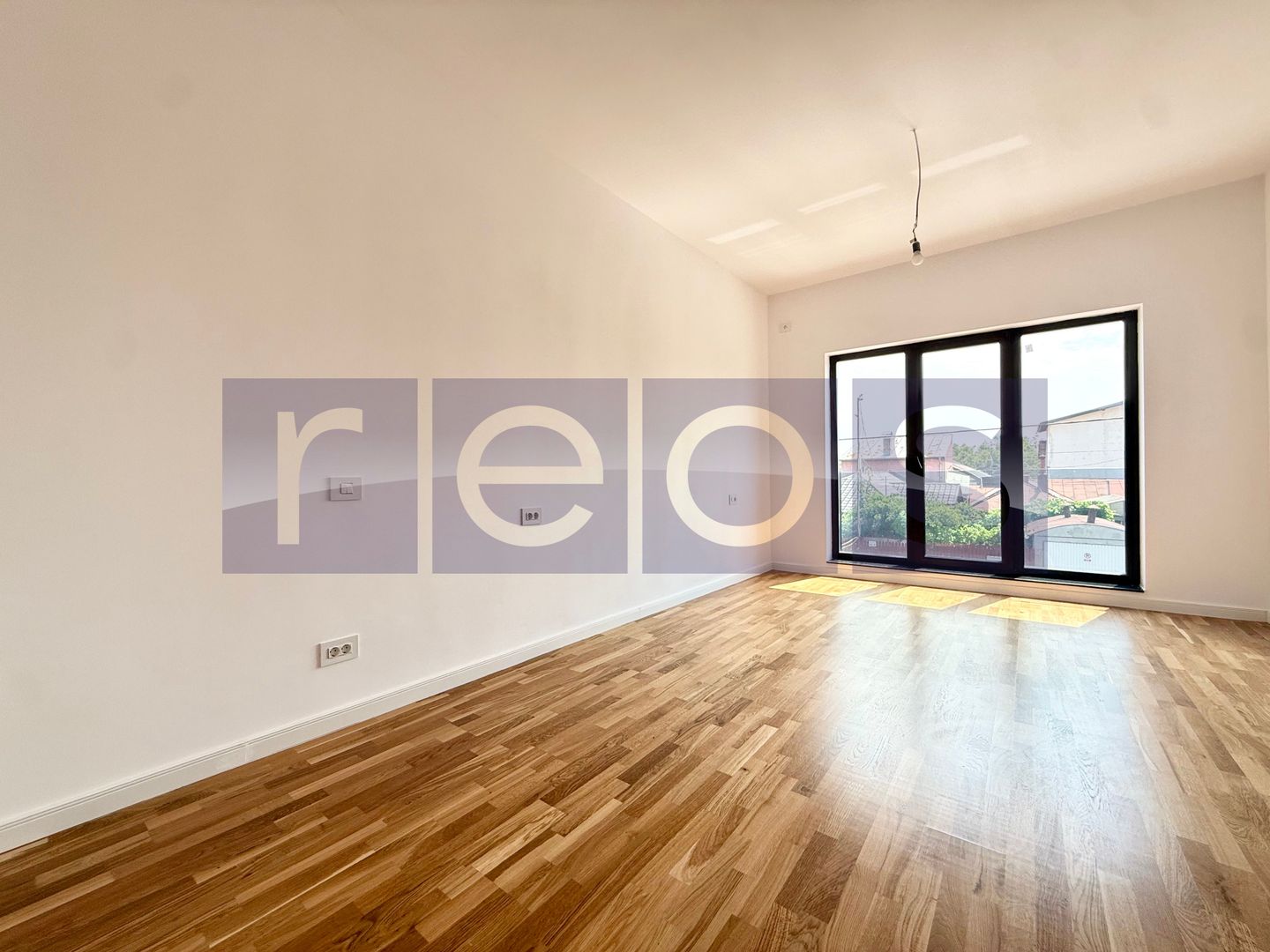 VÂNZARE VILĂ | ZONA OZANA | 5 CAMERE | ÎNCĂLZIRE ÎN PARDOSEALĂ - Poză 11