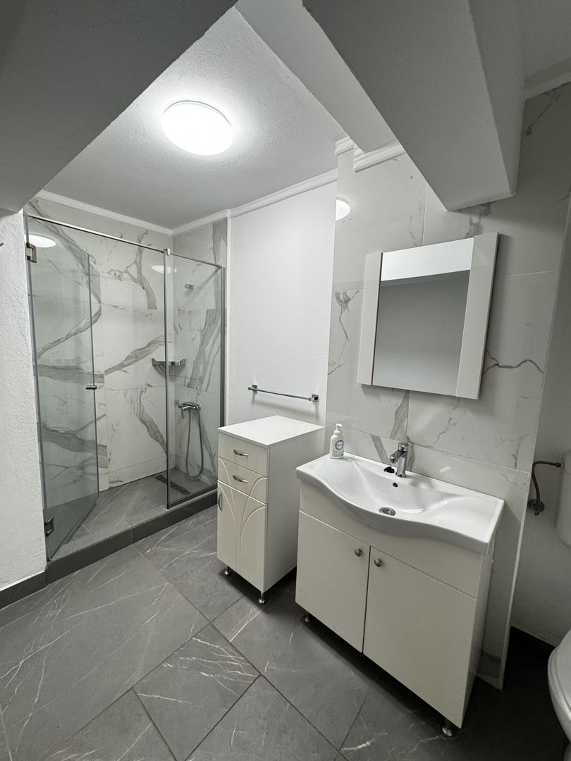 Apartament de închiriat – zona ultracentrală, Oradea - Poză 9