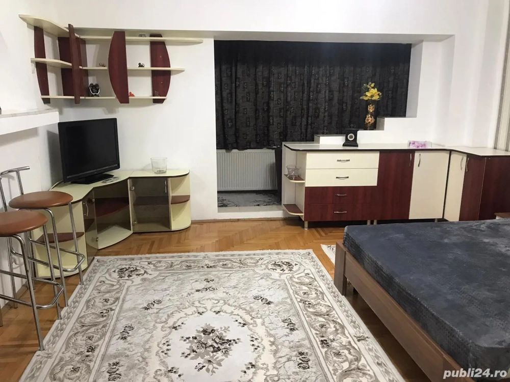 Garsoniera / sudio, zona semi - centrala, Brasov - Poză 1