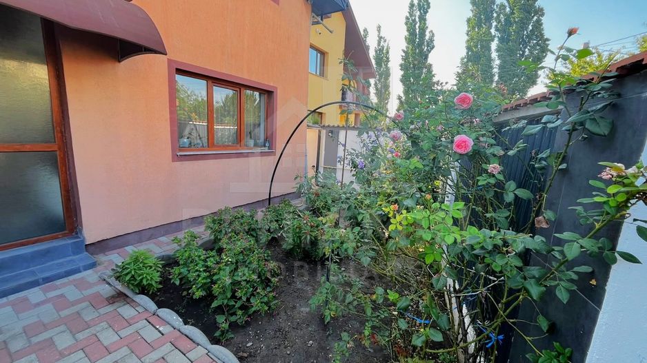 Casa Moderna P+M-220mp-6 Camere-Toate Utilitatile-An 2010-Zona Ford - Poză 12