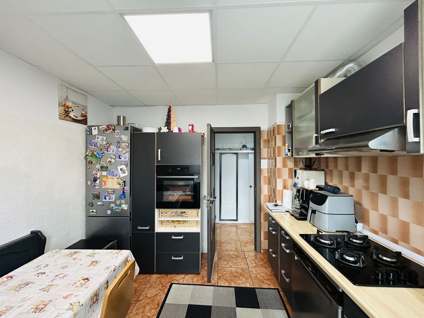 Apartament decomandat, 58 mp utili, mobilat modern - Zona Rahovei - Poză 2