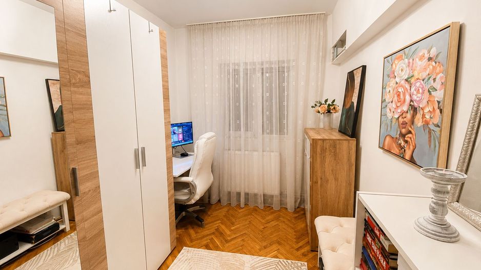 Comision 0%, Apartament 3 Camere, Decomandat, Etaj 3, Garaj, Aradului - Poză 3