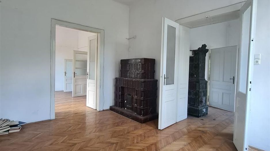 Casa Oradea Magheru D+P 450 mp utili 500 mp teren - Poză 9