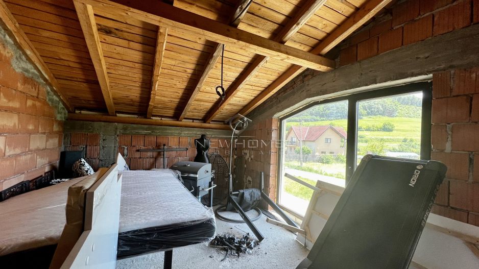 Casa indviduala cu teren generos,  COMISION % - Poză 13