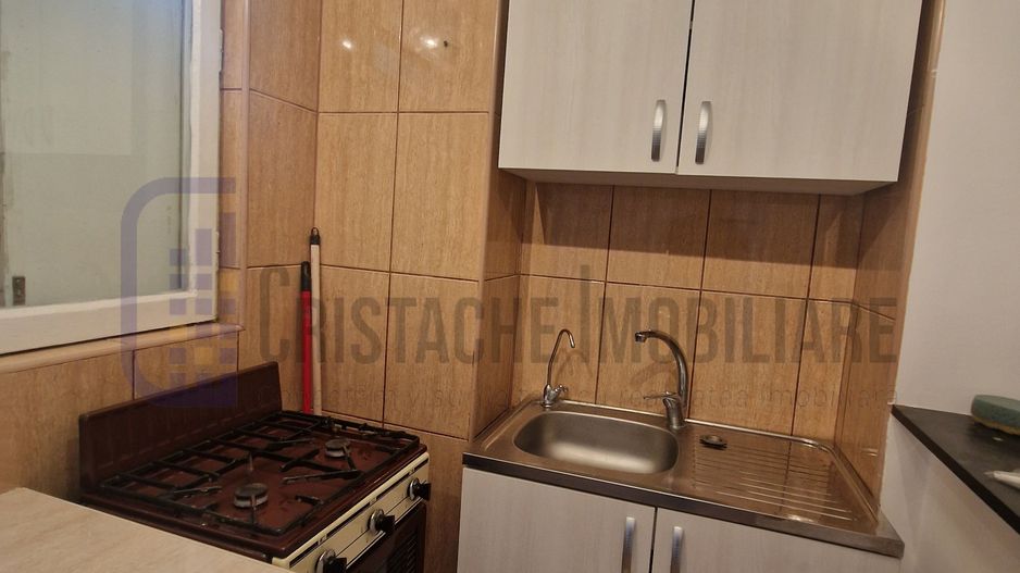 350 € | 2 camere | metrou 10 min. | igenizat - Poză 6