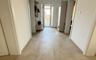 Casa 4 camere, 102 mp, teren 500 mp, fotovoltaice, Holboca - Poză 8