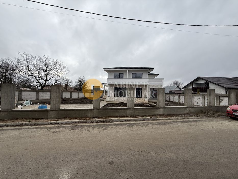 Casa PREMIUM - 5 camere - 3 bai - 750mp teren - La asfalt - Poză 1