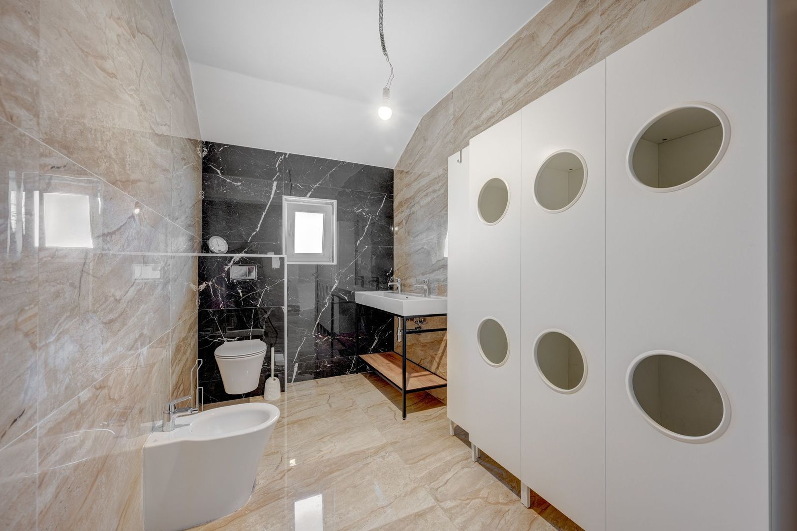 Casa cu Mesteceni!  Complex Lalelelor Domnești - Poză 32