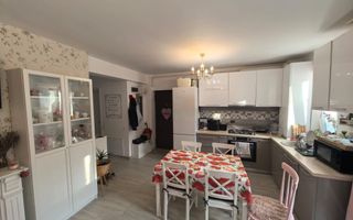 COMISION 0% Apartament cu 3 camere, intrare privată + loc de parcare - Poză 3