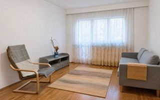 Apartament Piata Lahovari // Romana - Poză 1