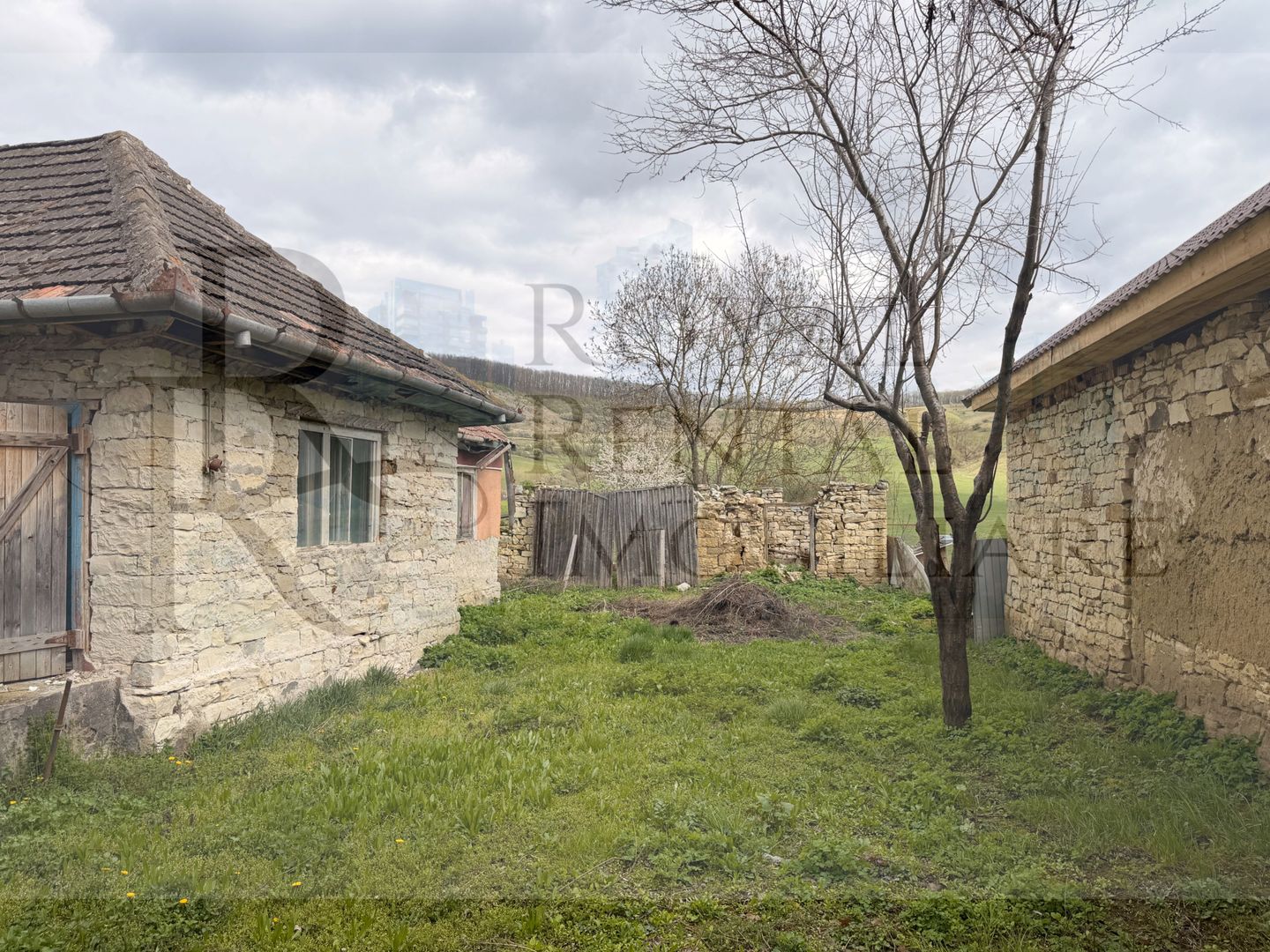 Comision 0! | Casă + teren generos | 2600 m² | Oportunitate unică - Faureni - Poză 6