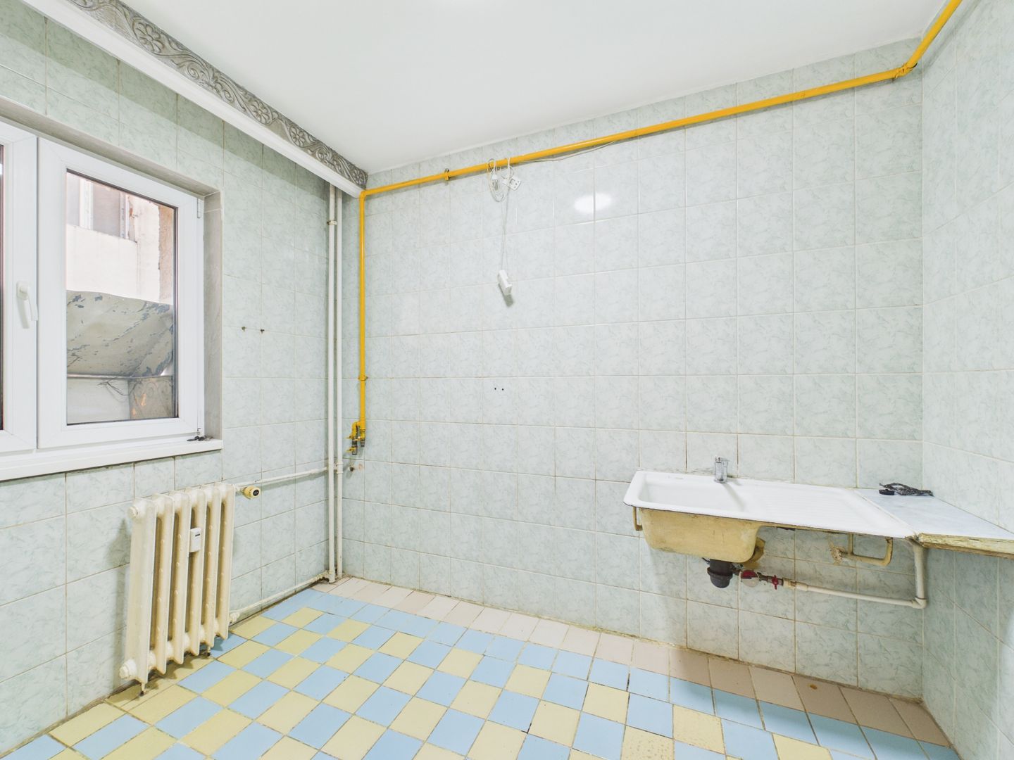 Apartament cu 3 camere de vânzare în zona Giurgiului - Poză 4