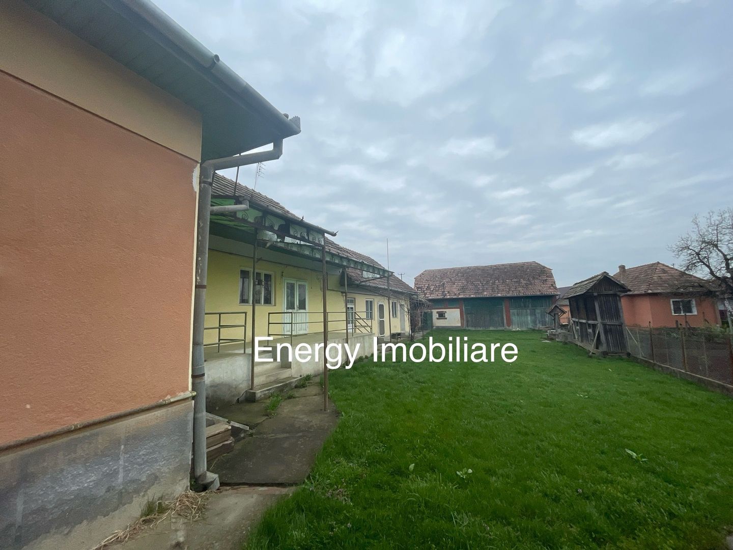 Casă cu teren, Cornești - Poză 2